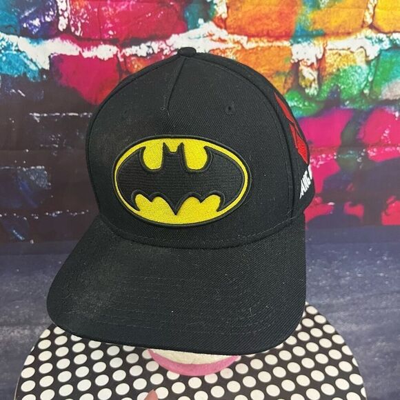 Batman DC Comics Friends and Foes Snapback Hat Wool Blend OSFM Embroidered - Picture 2 of 7